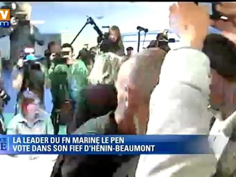La présidente du FN Marine Le Pen vote dans son fief d’Hénin-Beaumont