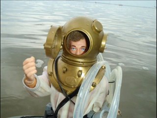 VD ACTION JOE ,deux epoques,2 plongeurs................