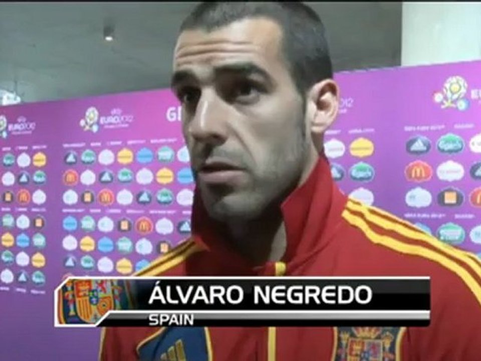 Negredo supports pitch walk-offs