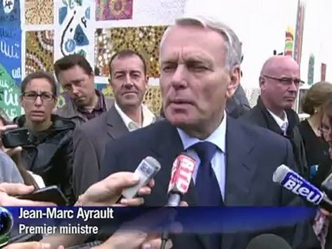 Législatives: le Premier ministre Jean-Marc Ayrault a voté