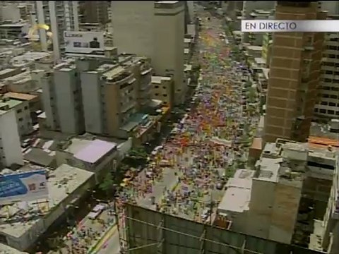 Panoramica de marcha de Henrique Capriles hasta el CNE