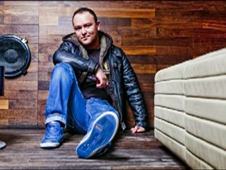 Alişan ft Demet A. - Melekler İmza Topluyor (Remix)