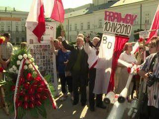 Rússia homenageia vítimas de acidente aéreo