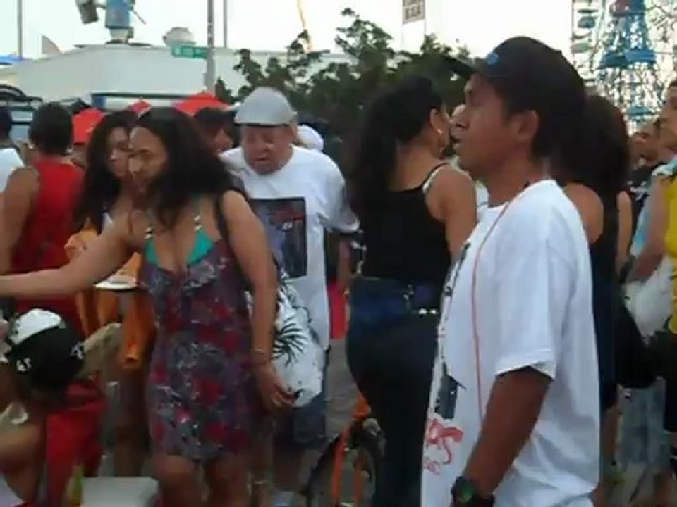 Coney island 06/10/12 NYC Dance floor 1