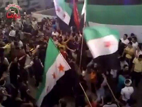 Syria فري برس ريف دمشق مظاهرة مسائية رغم القصف دوما 9 6 2012 ج2 Damascus