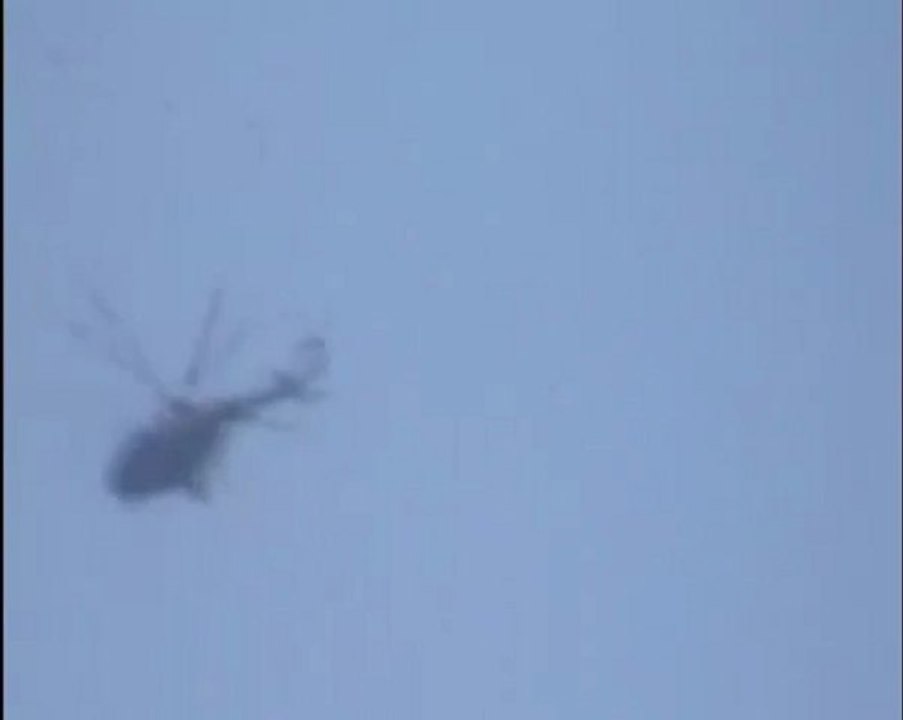 Syria فري برس  ادلب بنش تحليق للطيران الحربي فوق المدينة  10 6 2012 Idlib