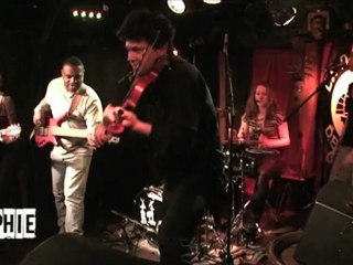 Phie - Your world (à la Dame de Canton)