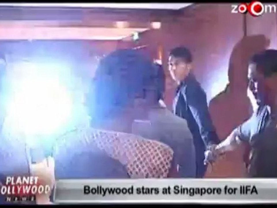 Shahid Kapoor & Priyanka Chopra at Teri Meri Kahaani press conference in Singapore