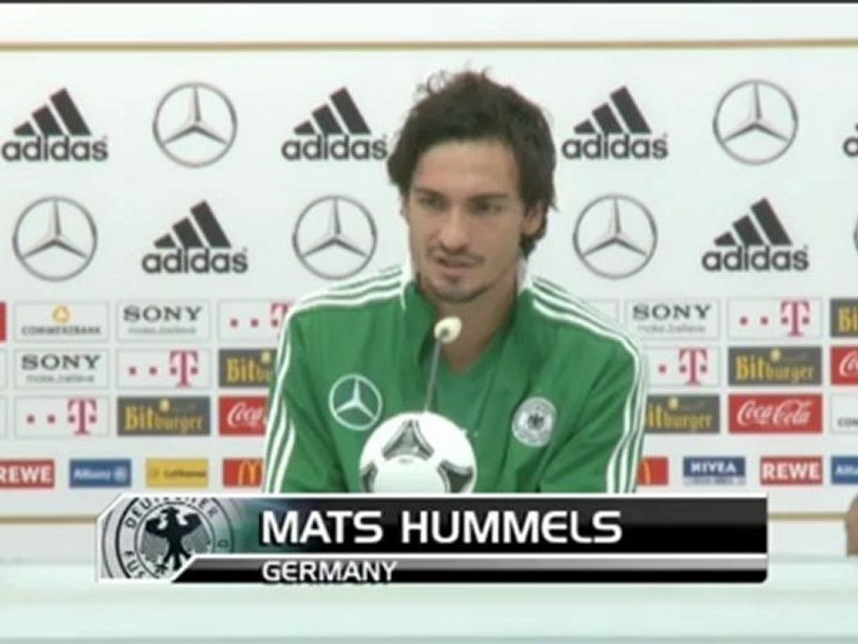 Mats Hummels reagiert auf Journalisten