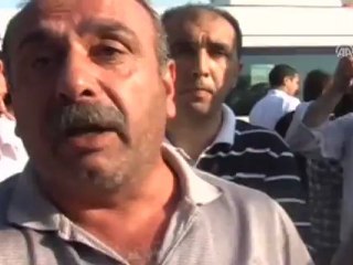 Yol kesip minibüs yaktılar