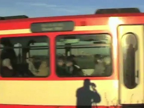 Züge und Straßenbahnen bei Brühl Hürth Fischenich auf Vorgebirgsbahn und Eifelstrecke
