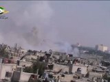 Syria فري برس هااااااااااام جدااا لحظة سقوط القذائف على حي الخالدية وانفجارات هائلة واصوات مرعبة جدا 10 6 2012 Homs
