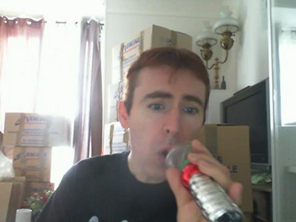 Wiwi égratigne "hopeloos" de Will Tura