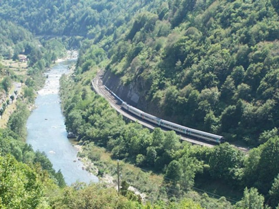 SPOT PARIS NIMES MARSEILLE PAR CLERMONT LIGNE DES CEVENNES