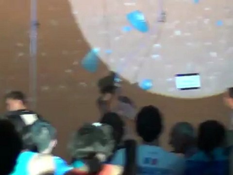 Finale Coupe d'Europe Jeunes escalade à Voiron - Loïc Timmermans