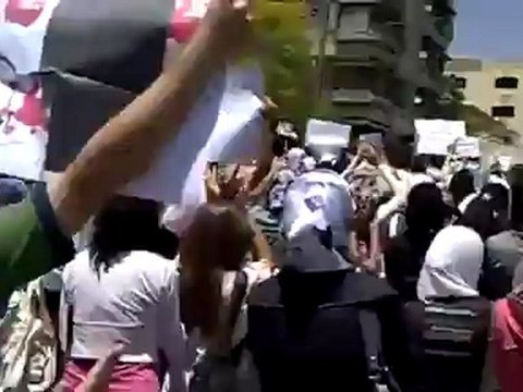 Syria فري برس حلب مظاهرة للطلبة الجامعيين في حلب حي الفرقان 11 6 2012 ج2 Aleppo