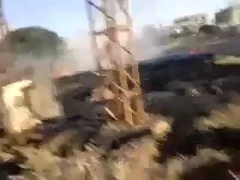 Syria فري برس درعا حوران بلدة النعيمة أثار القصف لاسدي 11 6 2012 Daraa