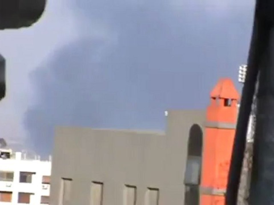 Syria فري برس دمشق حي برزة الدخان المتصاعد نتيجة القصف العشوائي 11 6 2012Damascus