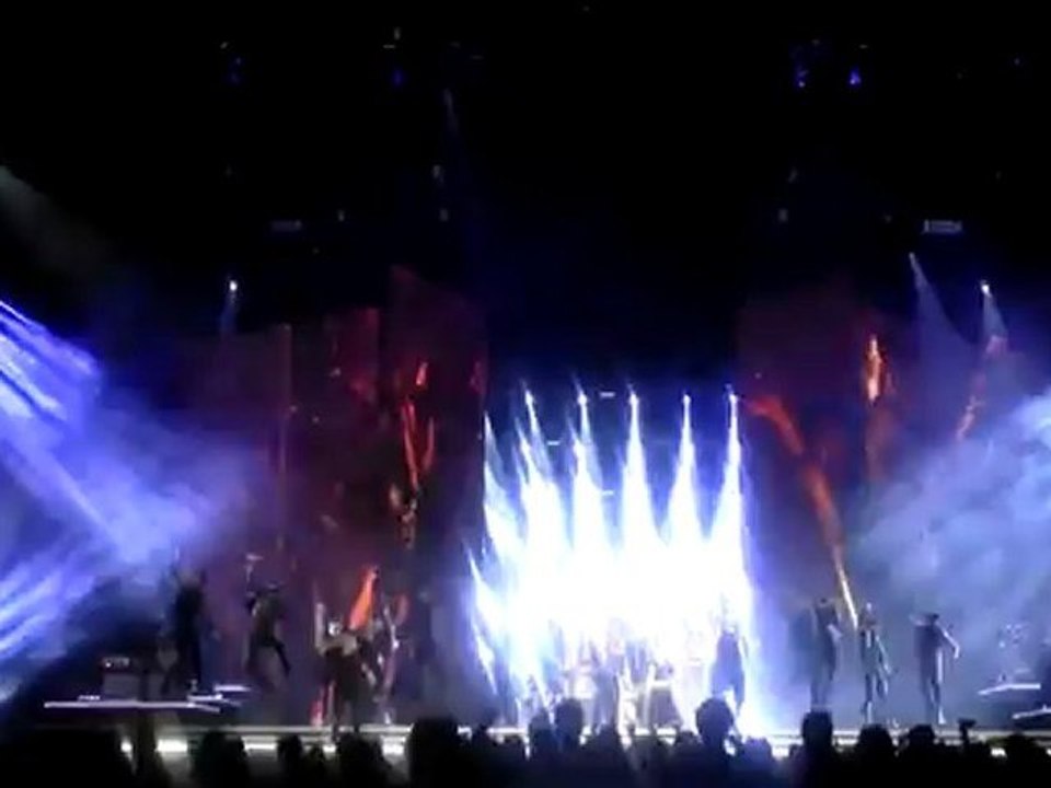madonna mdna tur istanbul open your heart & masterpiece