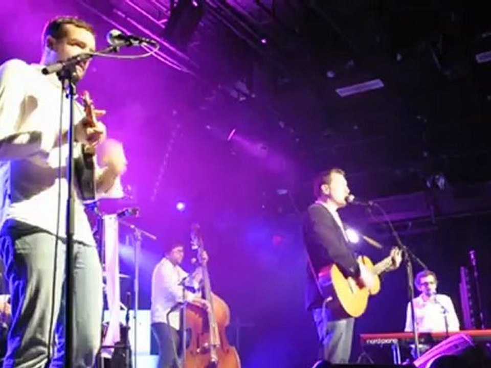 Oldelaf - "Bête et méchant" - Extraits live