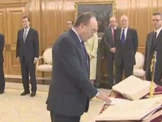 Rajoy asiste a la toma de posesión de Luis María Linde
