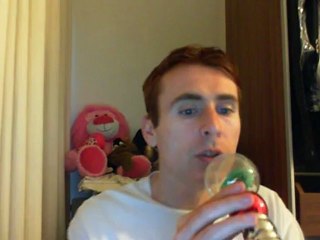 Wiwi égratigne "give it to 'em" de Jaden Smith