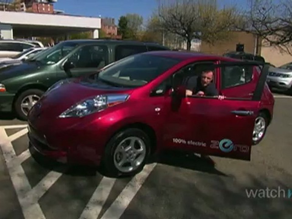 Chevy Volt vs. Nissan LEAF: Electric Car Battle