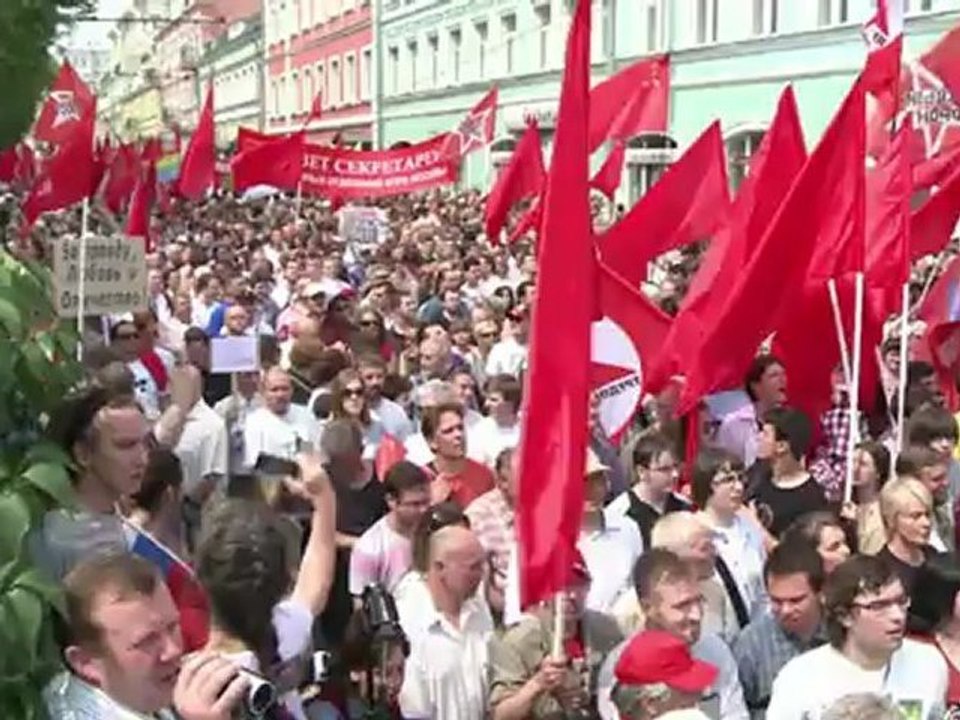 Marsch der Millionen: Putin-Gegner ziehen durch Moskau