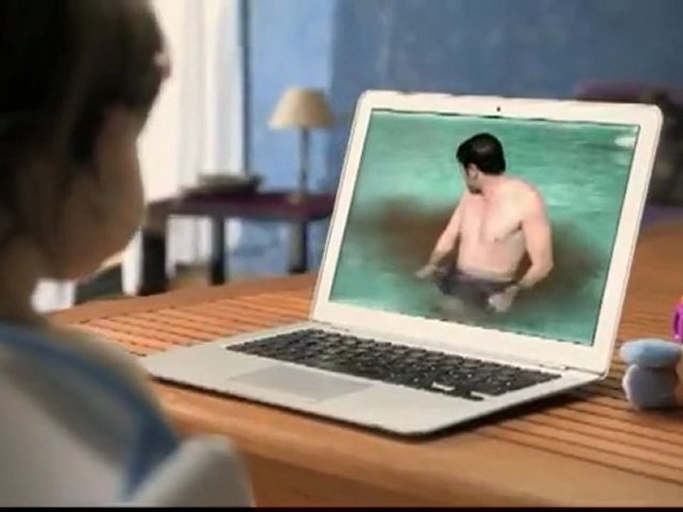 Huggies® Little Swimmers® Des ploufs sans oups !