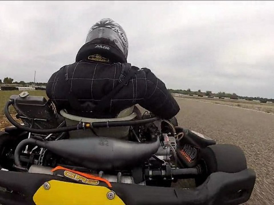 Duel Karting KZ 125 et crash au freinage, Tony Kart VS CRG, GoPro 2