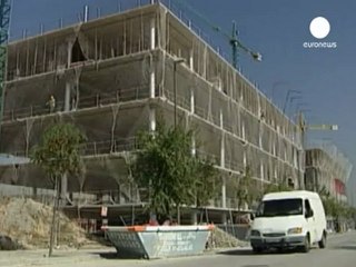 Cement producer Lafarge to cut costs