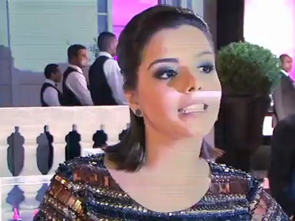 "Dia dos namorados é um só; dia dos solteiros é o resto do ano inteiro" diz Giovanna Lancellotti