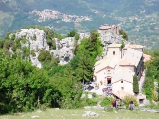 DOM.10-6-12: TRAVERSATA DELL'ALTA VIA DEI MONTI PRENESTINI PARTENDO DA CAPRANICA PRENESTINA.