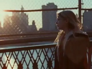 'Blue Valentine' Bridge Clip