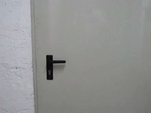 C1-C2 idiomatische Redewendungen Hörtext hinter Schloss und Riegel sitzen