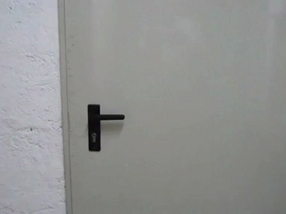 C1-C2 idiomatische Redewendungen Hörtext hinter Schloss und Riegel sitzen