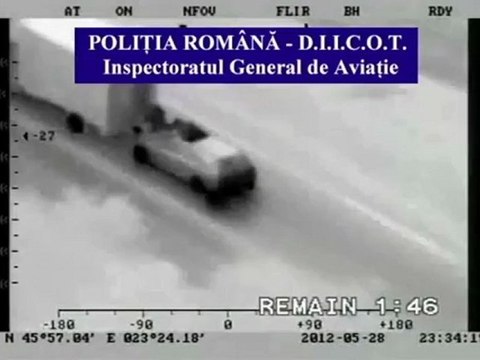 Hold-up sur un camion qui roule sur l'autoroute de nuit