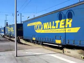 A1 Hörtext Bahnhofsansage: Durchfahrt eines Zuges