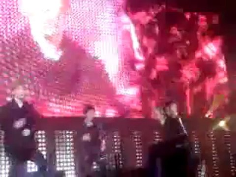 [FANCAM] SM TOWN PARIS 110611 (CUT) SHINEE LUCIFER 2