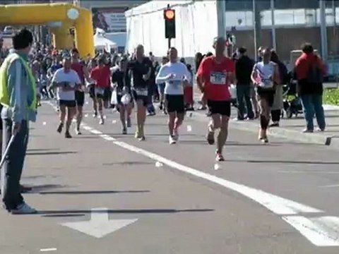 Semi Marathon Troyes 2012 Cam Fixe passage de 28 à 30 min