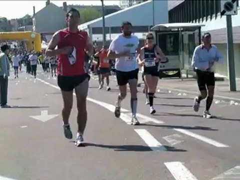 Semi Marathon Troyes 2012 Cam Fixe passage de 1h19 à 1h21
