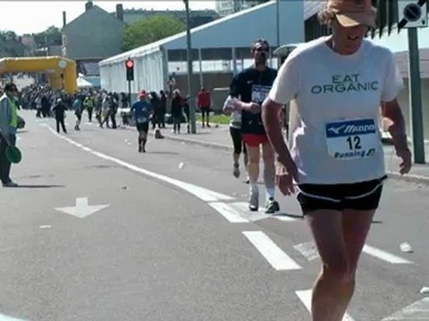 Semi Marathon Troyes 2012 Cam Fixe passage de 1h43 à 1h45