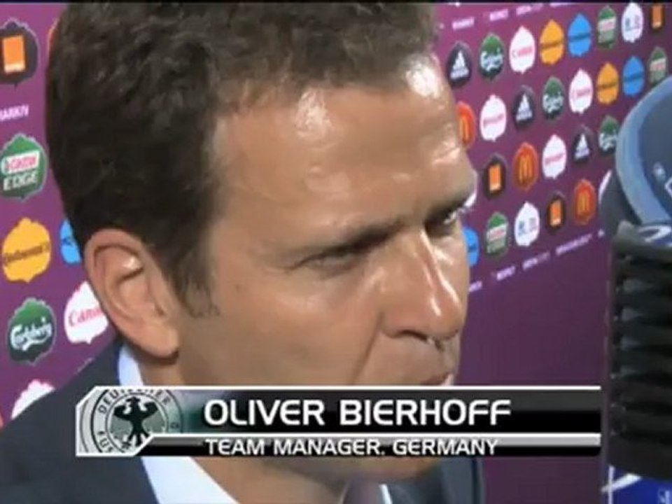 Deutsche Nationalspieler loben Mario Gomez