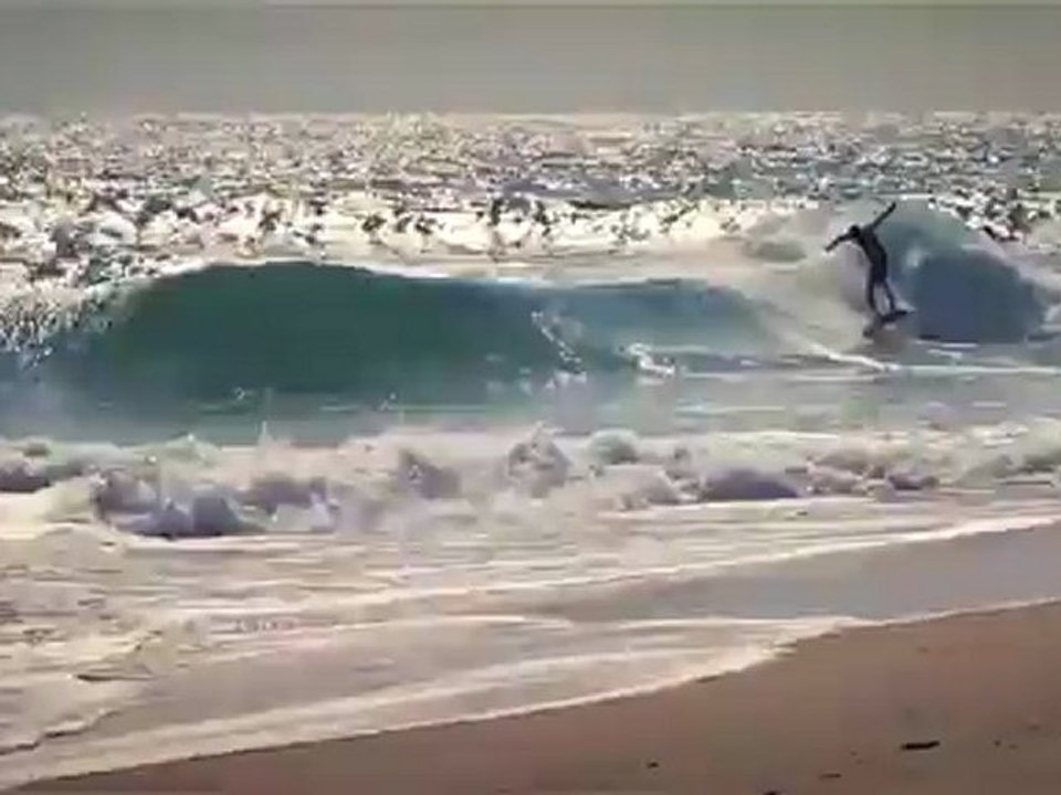 Wapala Mag N°105 : Surf ASP à Cloudbreak-Fidji, skimboard au Cap Ferret et windsurf à Gavres !