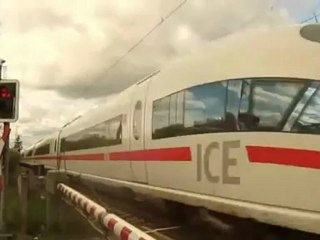 A1-B1 Textproduktion Am Bahnübergang