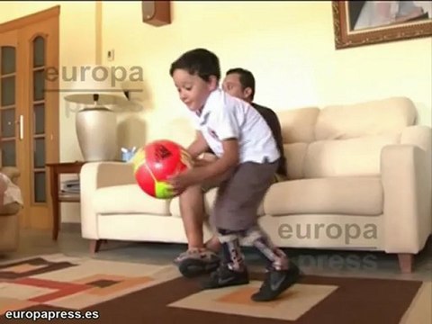 Mateo, un niño de cuatro años necesita ayuda para operarse