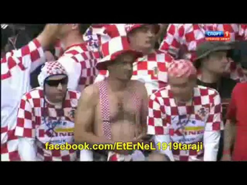 Croatian fan Girl | EURO 2012 Italy VS Croatia