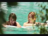 Miley Cyrus Defends Bikini Pool Photos: She's Not Cheating On Liam! 14/06/12