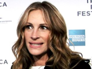 Tribeca 2012 ft Julia Roberts and Eva Mendes | FashionTV