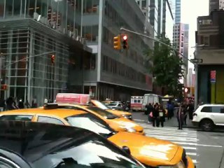 ambulance FDNY 6 e avenue 43 e rue ( Manhattan ) NYC